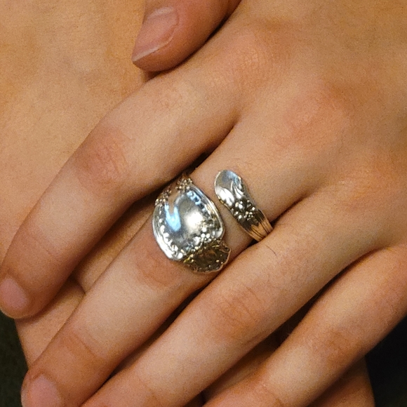 1892 Tiffany & Co Richelieu Spoon Ring 65 - Picture 12 of 16